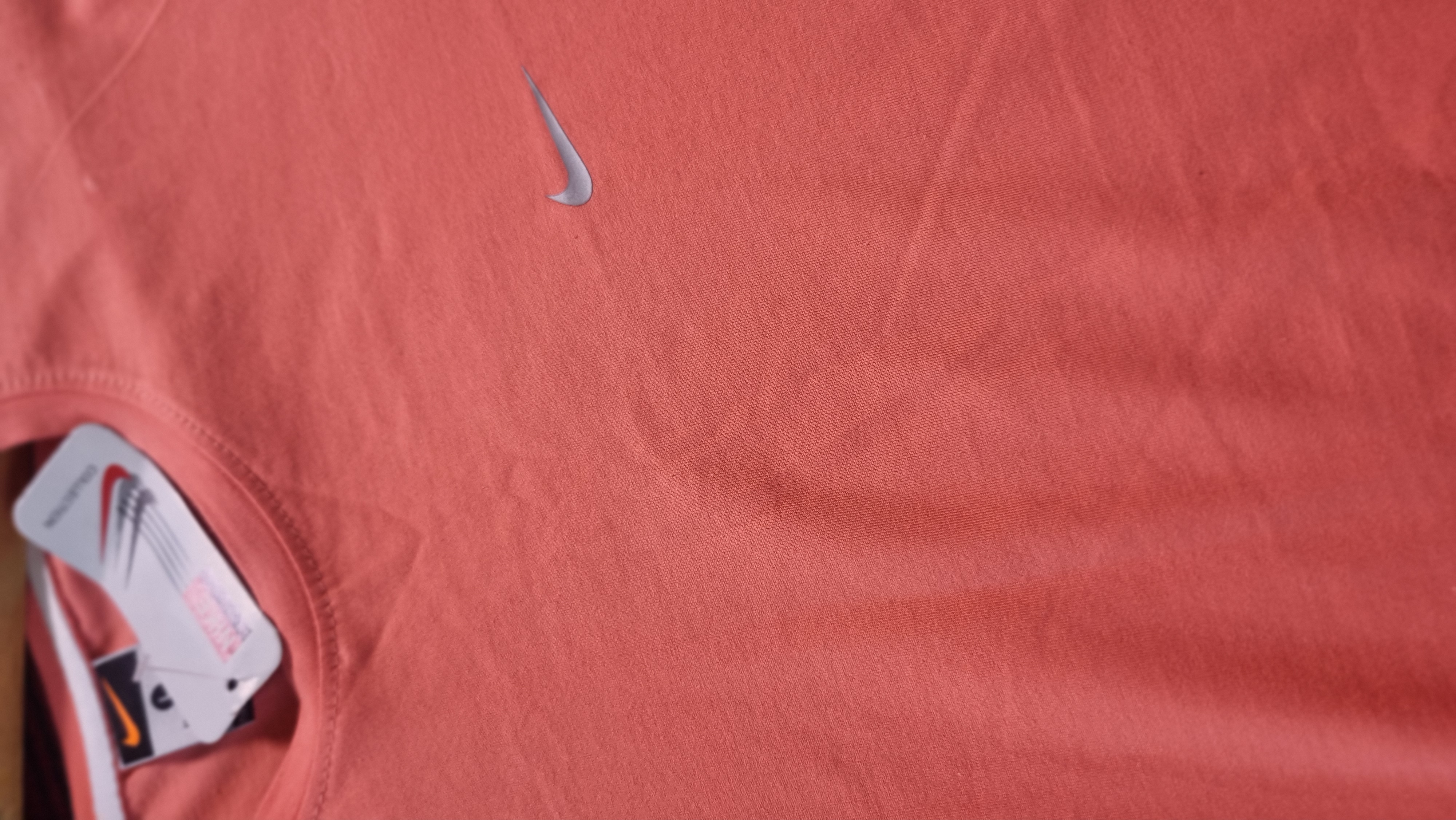 تی شرت آستین کوتاه نخی گلبهی کمرنگ برند Nike