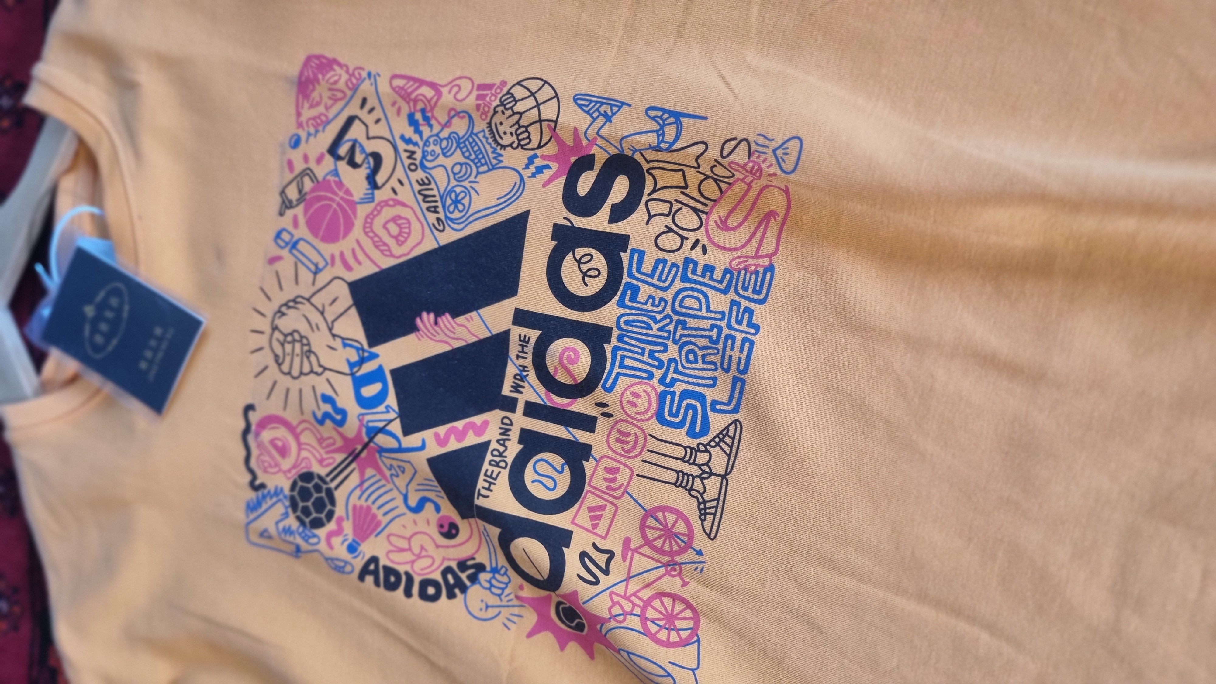 تی شرت آستین کوتاه طرح دار نخی عنابی برند Zoux